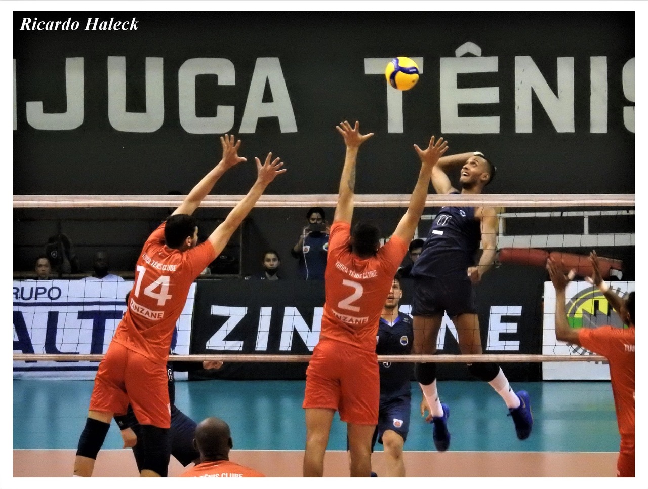 Superliga-C  de voleibol masculino começa com vitória de Tijuca T.C/Zinzane e  FERA/CAMPOS