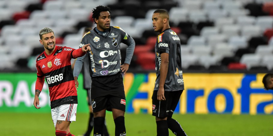 Flamengo goleia o ABC por 6 a 0 e praticamente está classificado para as quartas da Copa do Brasil