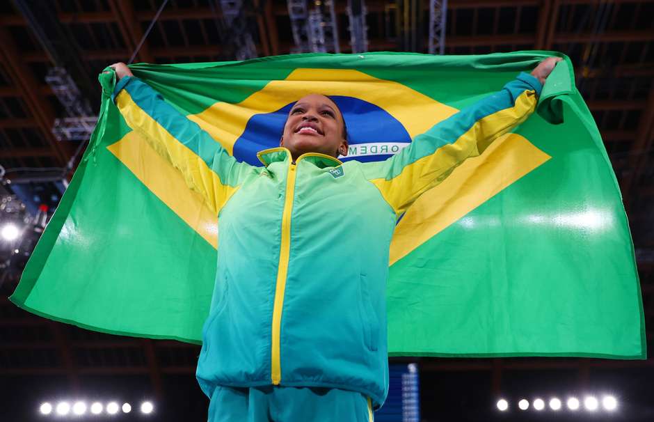 Rebeca Andrade fatura a medalha de prata na Ginástica nos Jogos de Tóquio